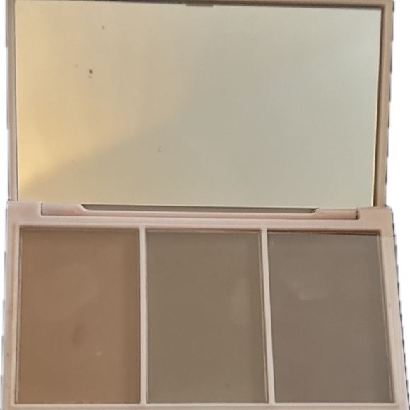 NWT BASIC BEAUTY BRONZY AF PALETTE - Picture 6 of 7